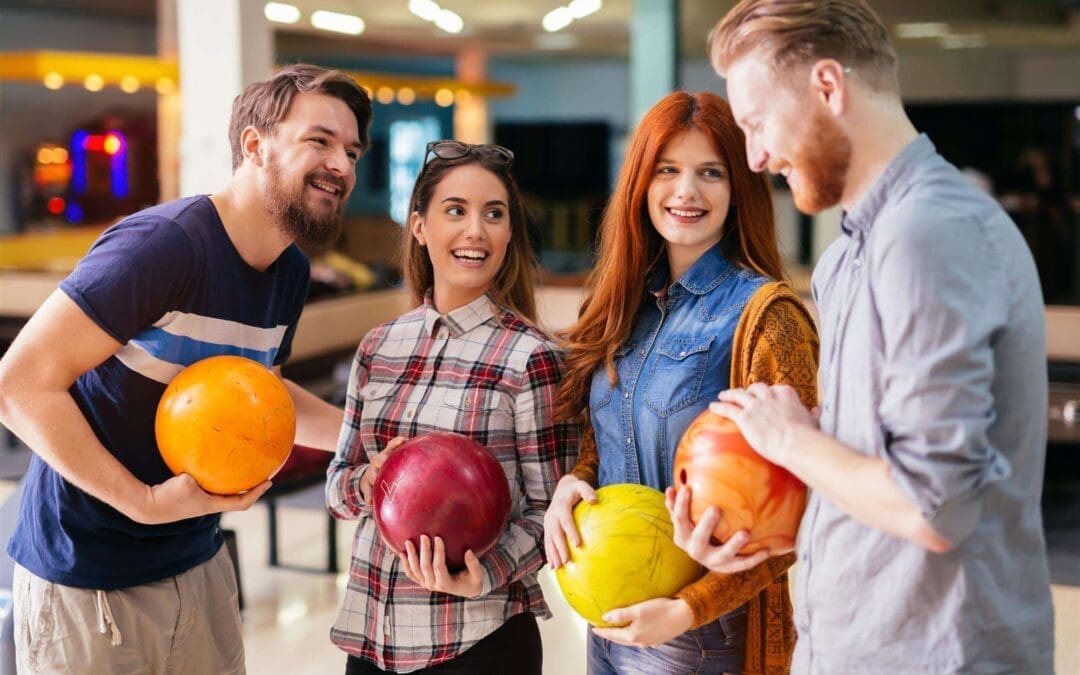 5 Reasons Why Bowling is a Great First Date